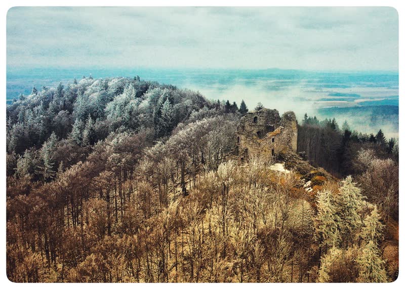 Jinovatka nad krajem