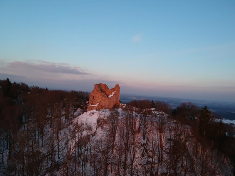 Svítání nad hradem